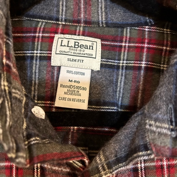 L.L. Bean Men’s Slimfit Button Down Plaid Flannel Shirt - Size Medium - Picture 3 of 4